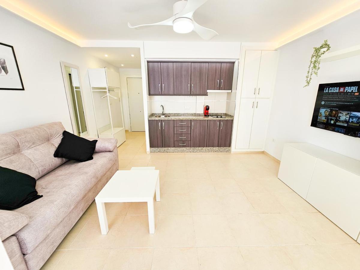 Estudio Vip Mediterraneo - Alojamientos La Torre Torre Del Mar Zewnętrze zdjęcie