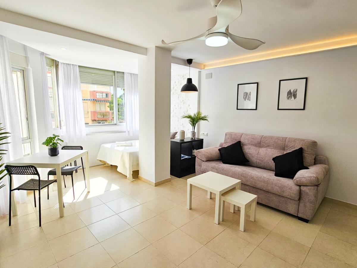 Estudio Vip Mediterraneo - Alojamientos La Torre Torre Del Mar Zewnętrze zdjęcie