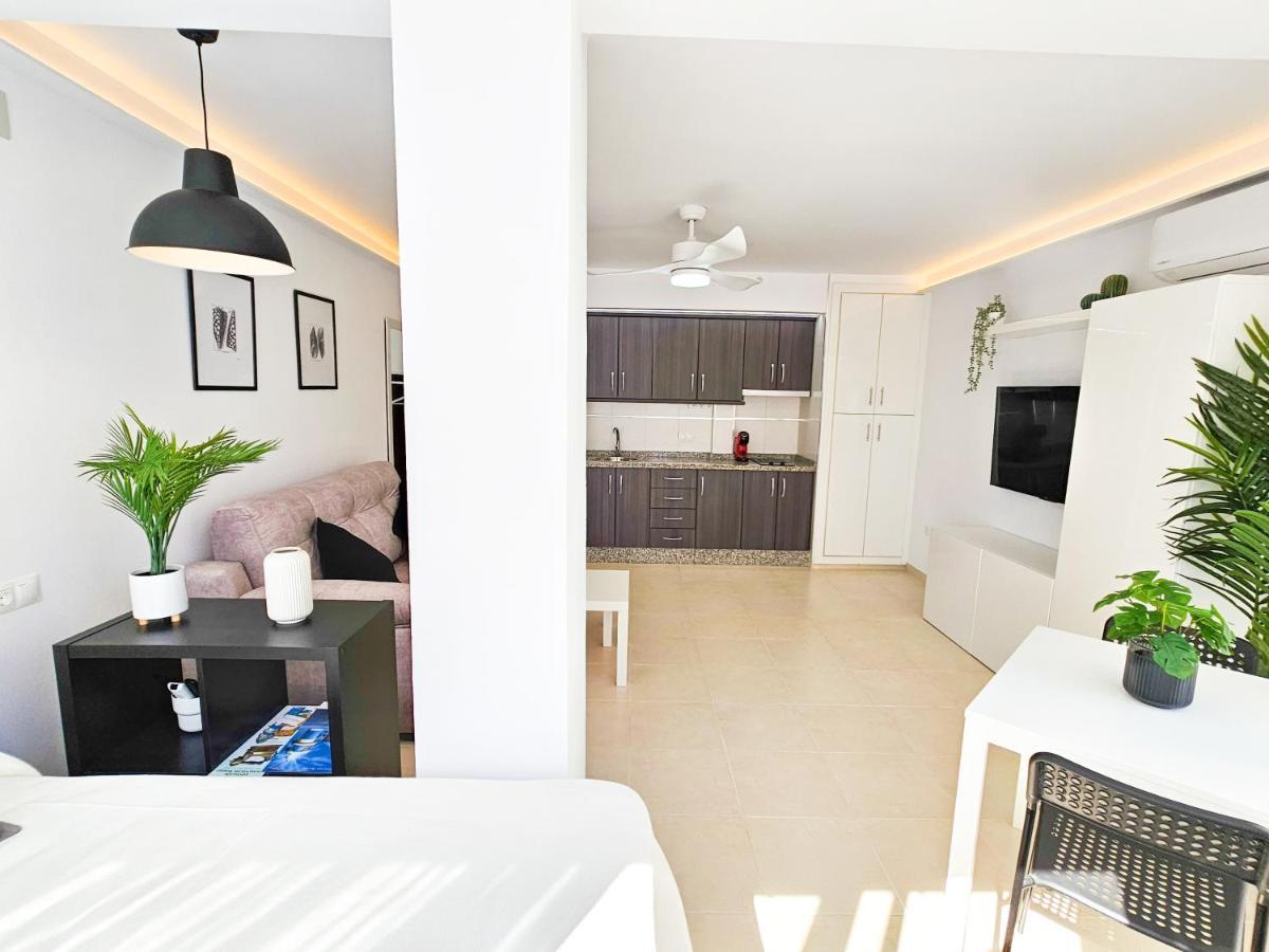 Estudio Vip Mediterraneo - Alojamientos La Torre Torre Del Mar Zewnętrze zdjęcie